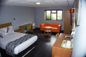 Гостиница Happy Guests Lodge  Лоуэр Уитли